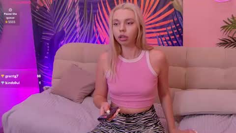Tessa online show from July 28, 2026, 2:13 pm