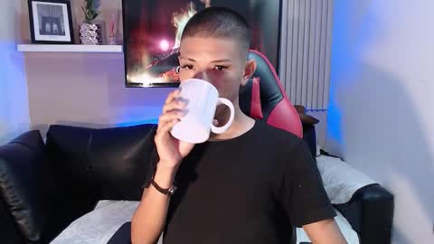 tessachains online show from December 1, 2025, 3:39 pm