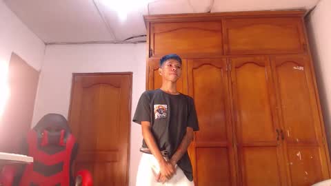 tessachains online show from February 15, 2026, 1:31 pm