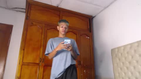 tessachains online show from February 17, 2026, 12:45 pm