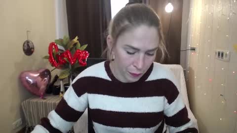 Snapshot of tessadaybreak chatting on February 16, 2025, 10:10 am tessadaybreak online show from February 16, 2025, 10:10 am