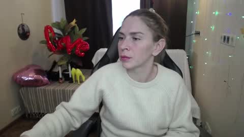 Snapshot of tessadaybreak chatting on February 18, 2025, 10:27 am tessadaybreak online show from February 18, 2025, 10:27 am