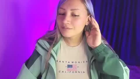 Tessy online show from March 11, 2025, 7:14 pm