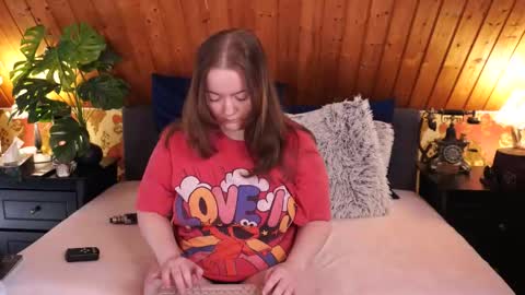 Snapshot of tessawinter chatting on November 22, 2025, 11:20 am Tessa online show from November 22, 2025, 11:20 am