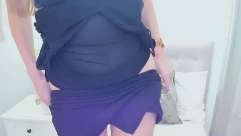 Snapshot of tesslovely chatting on May 30, 2026, 5:15 am Tess online show from May 30, 2026, 5:15 am