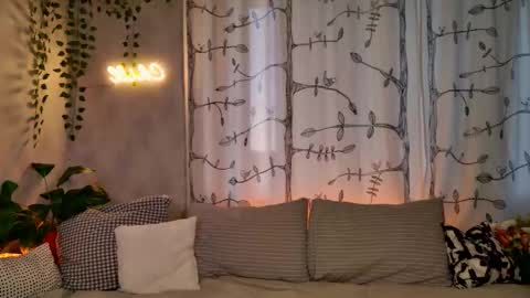 TESSA online show from November 14, 2025, 10:25 am