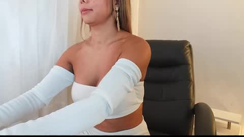 texas_7777 online show from May 29, 2026, 9:29 am