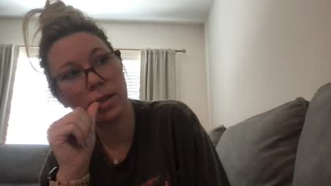 Daphne Summers online show from June 12, 2026, 5:01 pm