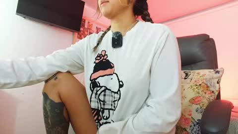 texas_curvykitten online show from March 9, 2026, 9:02 am