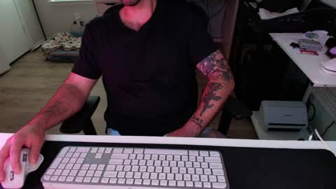 Snapshot of texasstrill chatting on July 25, 2026, 5:54 pm texasstrill online show from July 25, 2026, 5:54 pm