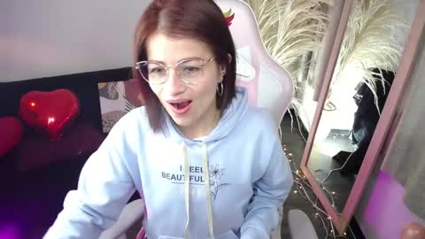 teylo_80as online show from April 17, 2026, 12:30 pm