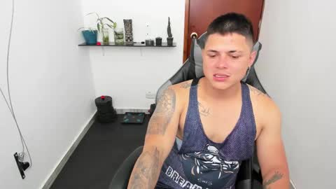 Teylor Fel online show from March 8, 2025, 8:25 pm