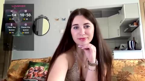 Snapshot of teylor_l chatting on September 17, 2025, 12:07 pm Teylor online show from September 17, 2025, 12:07 pm