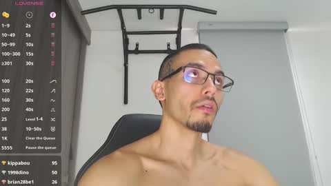 Snapshot of th_russ chatting on January 2, 2025, 4:35 pm INSTAGRAM Th1rss online show from January 2, 2025, 4:35 pm