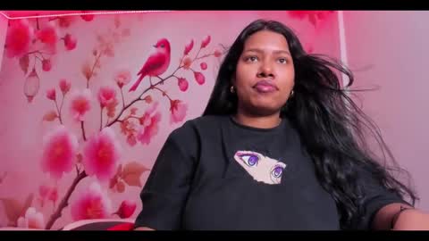 Snapshot of thais_waldrof chatting on February 21, 2025, 3:34 am Andreina online show from February 21, 2025, 3:34 am