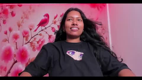 Snapshot of thais_waldrof chatting on February 21, 2025, 6:40 am Andreina online show from February 21, 2025, 6:40 am