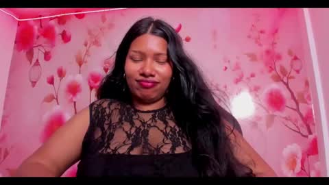 Snapshot of thais_waldrof chatting on February 23, 2025, 4:39 am Andreina online show from February 23, 2025, 4:39 am