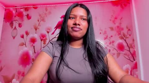 Snapshot of thais_waldrof chatting on March 2, 2025, 9:22 pm Andreina online show from March 2, 2025, 9:22 pm