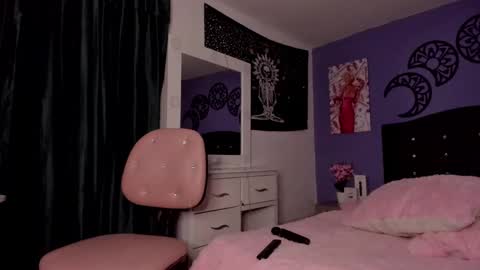 lui 3 online show from March 11, 2025, 3:48 am