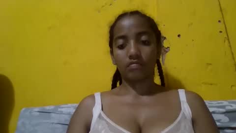 thalia1810 online show from December 19, 2025, 2:57 pm