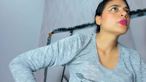 thalia888_ online show from December 14, 2025, 7:07 pm