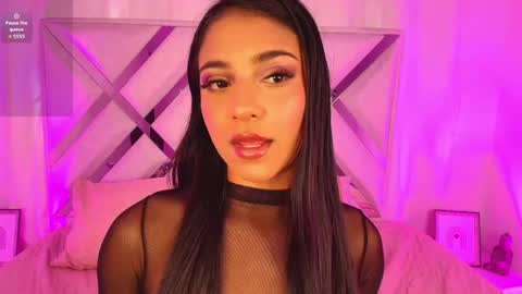 Snapshot of thalia_gomez__ chatting on May 13, 2026, 8:27 pm thalia online show from May 13, 2026, 8:27 pm