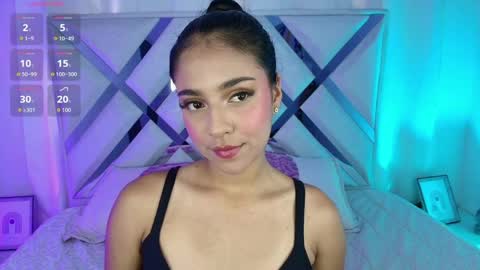 Snapshot of thalia_gomez__ chatting on May 27, 2026, 8:17 pm thalia online show from May 27, 2026, 8:17 pm