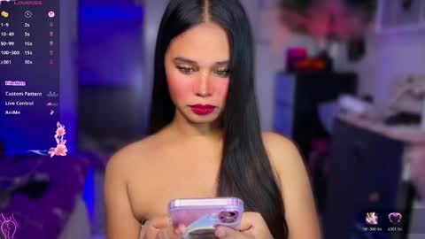 Snapshot of thalia_houston69 chatting on April 23, 2026, 4:42 pm Ms. Thalia online show from April 23, 2026, 4:42 pm