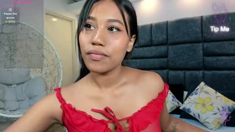 Thalia Nichols online show from May 18, 2026, 8:25 pm