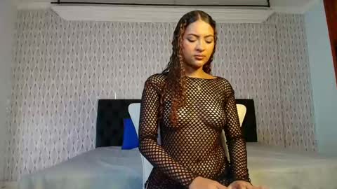 Snapshot of thalia_stapes chatting on February 25, 2025, 5:47 pm Thalia or Lia online show from February 25, 2025, 5:47 pm