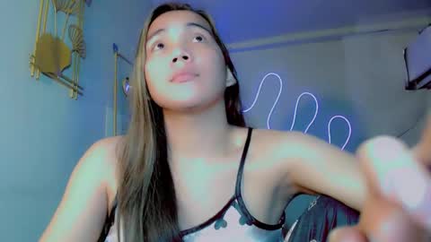 Snapshot of thalia_sunshine chatting on October 14, 2025, 11:11 am Thalia online show from October 14, 2025, 11:11 am