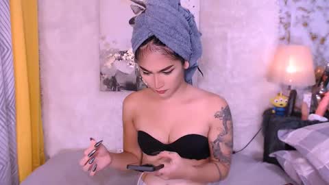 Snapshot of thalia_venture chatting on December 28, 2024, 8:37 am Thalia online show from December 28, 2024, 8:37 am