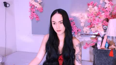 Snapshot of thalia_venture chatting on December 2, 2025, 6:30 am Thalia online show from December 2, 2025, 6:30 am