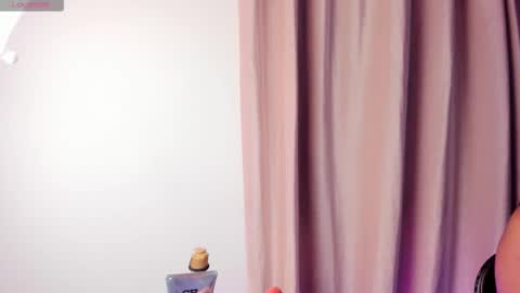 Snapshot of thaliaflex chatting on November 22, 2025, 2:10 am Thalia Rivera online show from November 22, 2025, 2:10 am