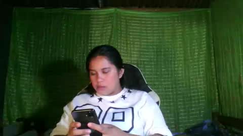 Snapshot of thalie_mae chatting on January 12, 2026, 12:43 pm Mae online show from January 12, 2026, 12:43 pm
