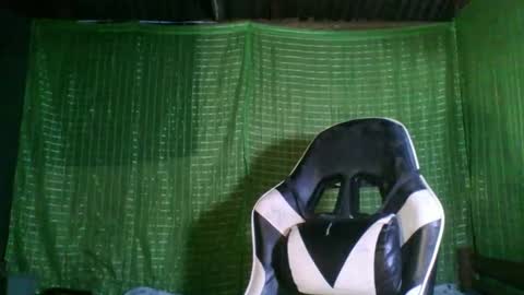 Snapshot of thalie_mae chatting on January 13, 2026, 2:44 pm Mae online show from January 13, 2026, 2:44 pm