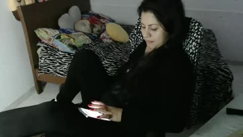 Snapshot of thamara__1023 chatting on January 11, 2025, 10:18 pm thania sometimes in the company of Alan and Maria online show from January 11, 2025, 10:18 pm