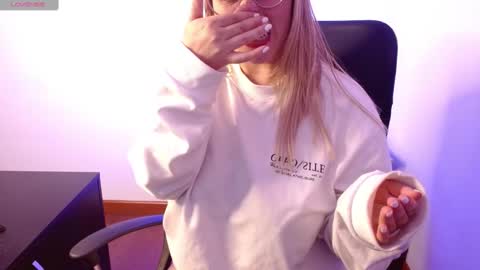   online show from February 14, 2025, 6:40 pm