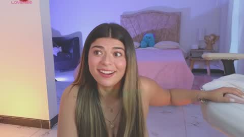 Snapshot of thamy_stark chatting on December 17, 2024, 10:11 pm Thamara online show from December 17, 2024, 10:11 pm