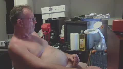 thang5545 online show from February 8, 2025, 1:11 pm