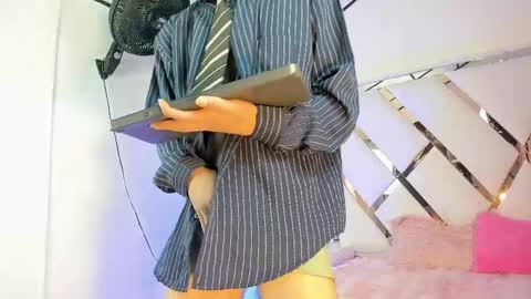 Snapshot of thanier_18 chatting on May 16, 2026, 7:34 pm thanier_18 online show from May 16, 2026, 7:34 pm