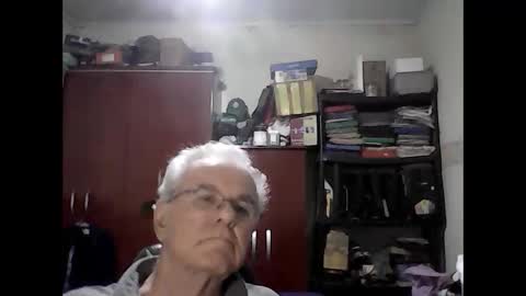 Snapshot of thataco chatting on May 18, 2026, 2:07 am thataco online show from May 18, 2026, 2:07 am