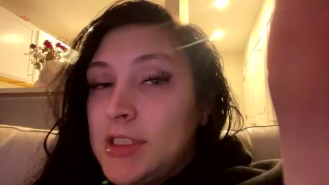 thatbaby070200000 online show from December 15, 2024, 4:51 am