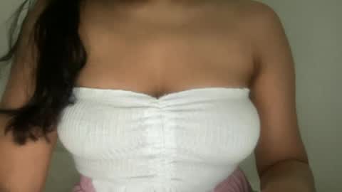 Snapshot of thatgirlmelanie chatting on August 5, 2026, 1:14 pm Melanie online show from August 5, 2026, 1:14 pm