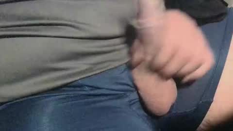 Snapshot of thathornierguy chatting on January 3, 2025, 8:10 am thathornierguy online show from January 3, 2025, 8:10 am