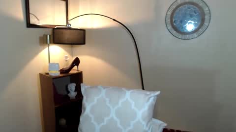 thatslut_deia online show from October 5, 2025, 12:42 am