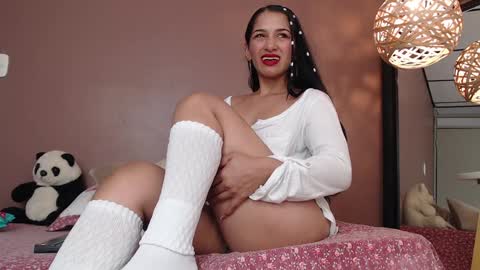 Snapshot of thayssa_ross chatting on December 30, 2024, 8:15 pm THAYSSA ROSS online show from December 30, 2024, 8:15 pm