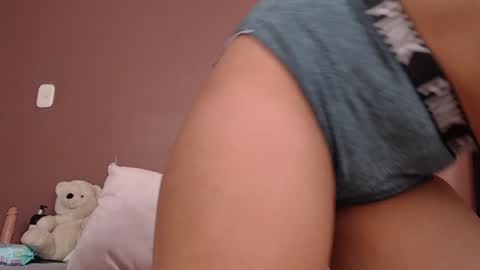 Snapshot of thayssa_ross chatting on January 10, 2025, 8:04 pm THAYSSA ROSS online show from January 10, 2025, 8:04 pm