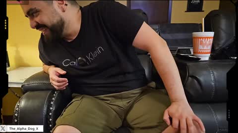 the_alpha_dog_xxx online show from February 4, 2025, 2:39 am