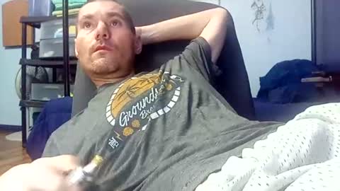 Snapshot of the_dude1986 chatting on July 27, 2026, 6:09 am Matt online show from July 27, 2026, 6:09 am